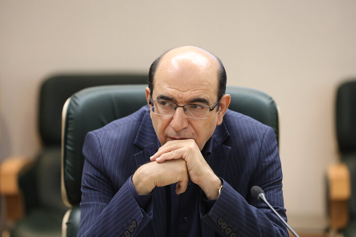 نشست مشترک کمیسیون صنایع و معادن مجلس با رئیس کل بانک مرکزی ایران
