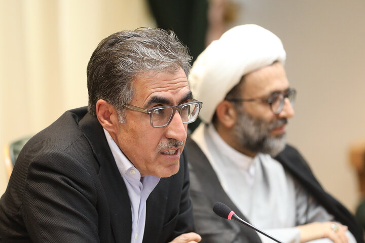 نشست مشترک کمیسیون صنایع و معادن مجلس با رئیس کل بانک مرکزی ایران