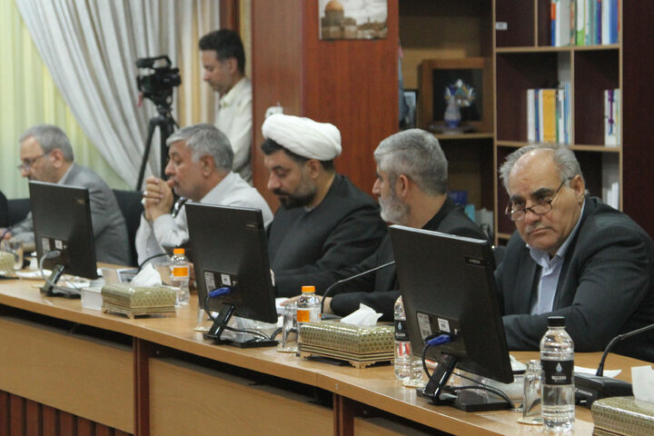 نشست کمیسیون کشاورزی با وزیر علوم، تحقیقات و فناوری