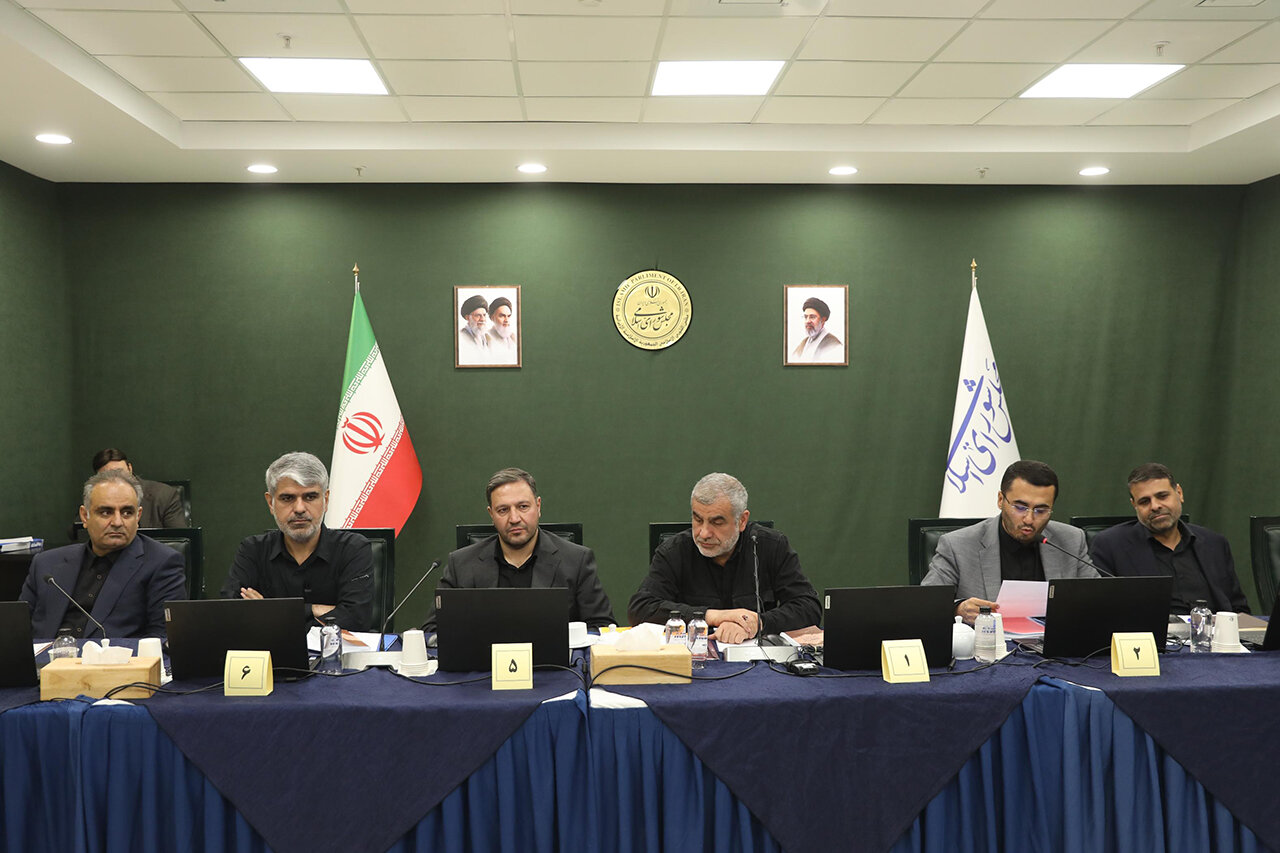 مصادره کل اموال اشخاص حقوقی در صورت ارتکاب جنایات بین المللی مصادره کل اموال اشخاص حقوقی در صورت ارتکاب جنایات بین المللی