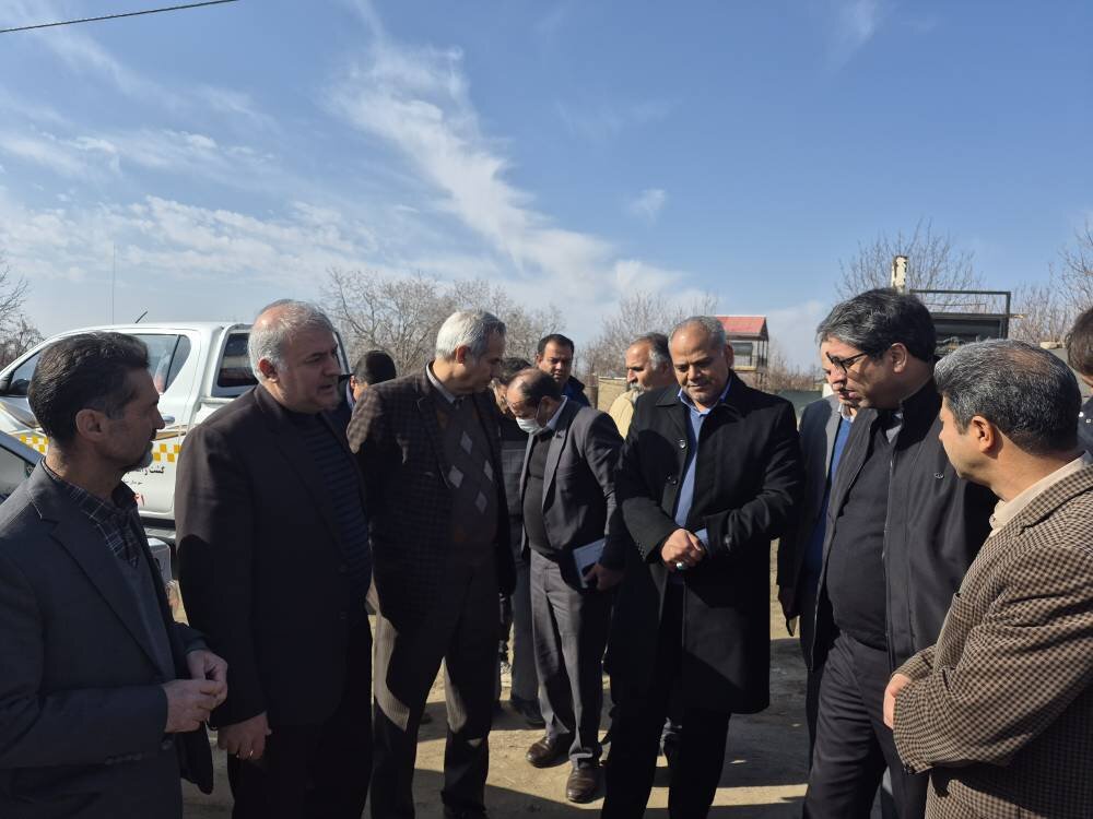 روکش آسفالت محور روستای صومعه با پیگیری نماینده نیشابور بزرگ اجرا شد/ یکی از مطالبات دیرینه اهالی محقق شد