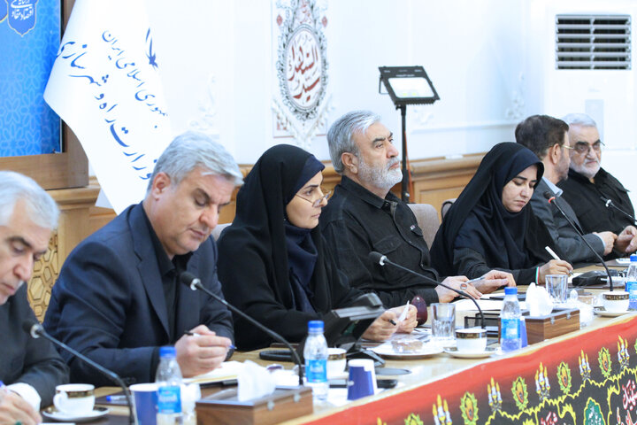 نشست کمیسیون امنیت ملی و سیاست خارجی مجلس با وزیر راه و شهرسازی