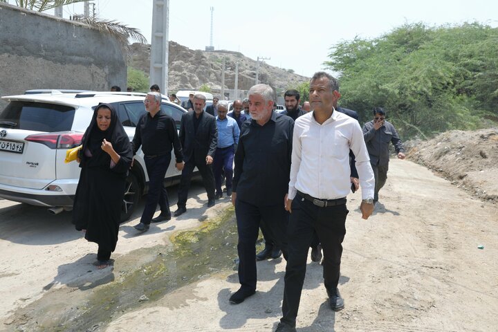 بازدید اعضای کمیسیون امور داخلی کشور و شوراها از حاشیه شهرستان میناب