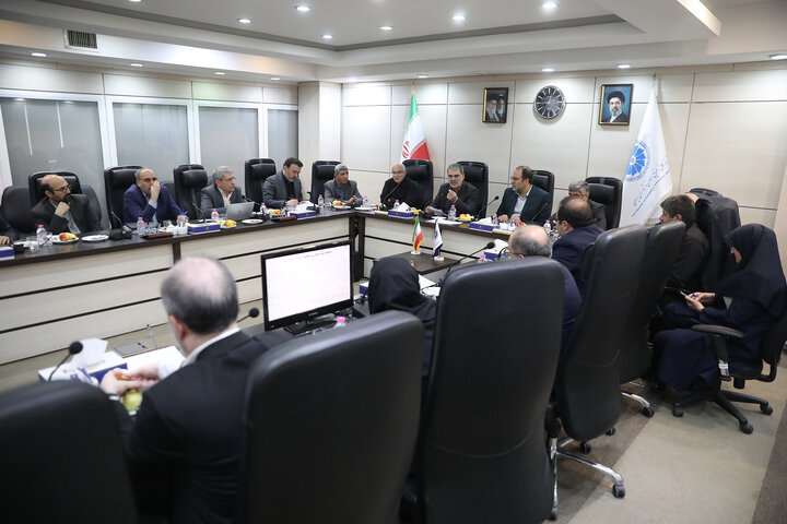نشست مشترک کمیسیون ویژه حمایت از تولید با اعضای اتاق بازرگانی ایران