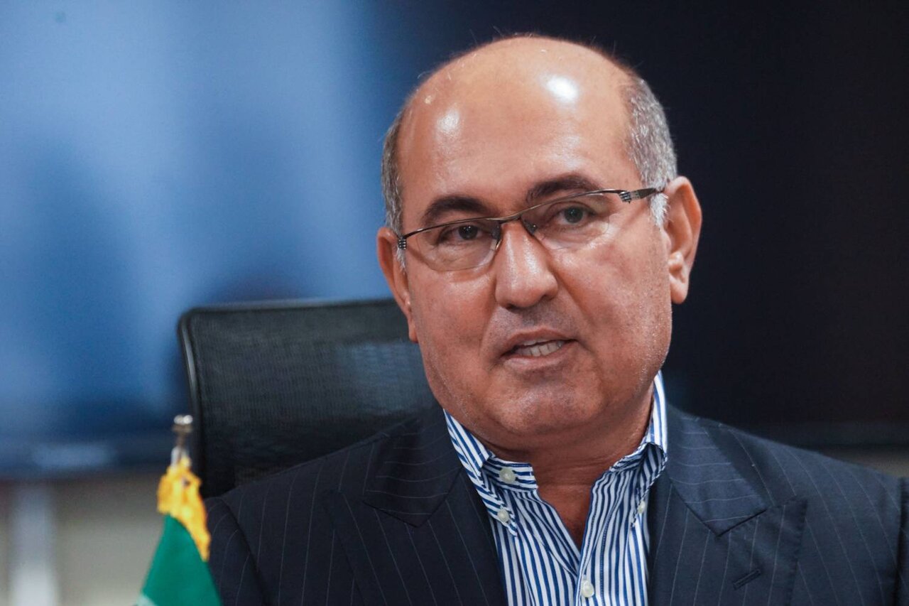پیگیری مجدد صدور مجوز ایجاد خط ریلی میدان گازی فارس - میدان نفتی خوزستان تا حصول نتیجه