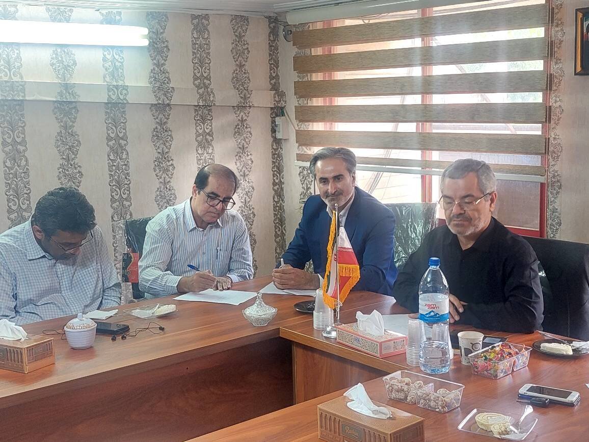 احمدی‌سنگر مشکلات آب، برق و راه روستای کچا را پیگیری کرد/ خسارت‌های بازار تاریخی رشت پیگیری می شود