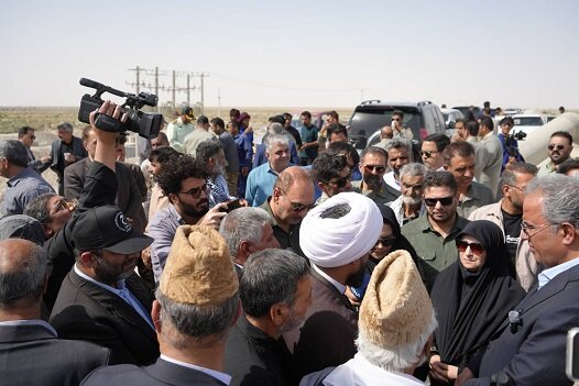 بازدید رئیس سازمان حفاظت محیط زیست کشور از حوضچه ادیمی (دوگوره‌ای) با حضور نمایندگان سیستان