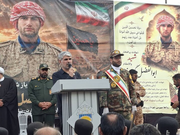 فرهنگ عاشورا و مکتب شهدا ضامن عزت و اقتدار ایران اسلامی است
