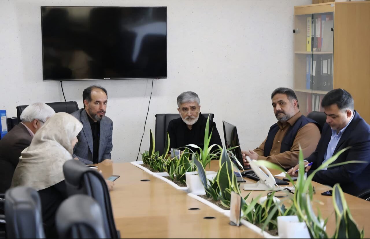 بازدید دوستعلی از انبار نفت شهید احمدی روشن کرمان