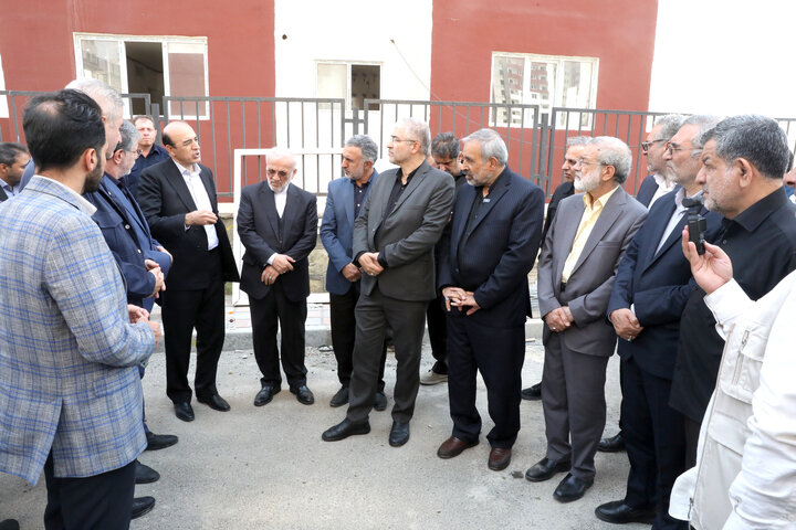 بازدید اعضای مجمع نمایندگان تهران از پروژه‌های مسکن مهر و بیمارستان انصارالغدیر پردیس