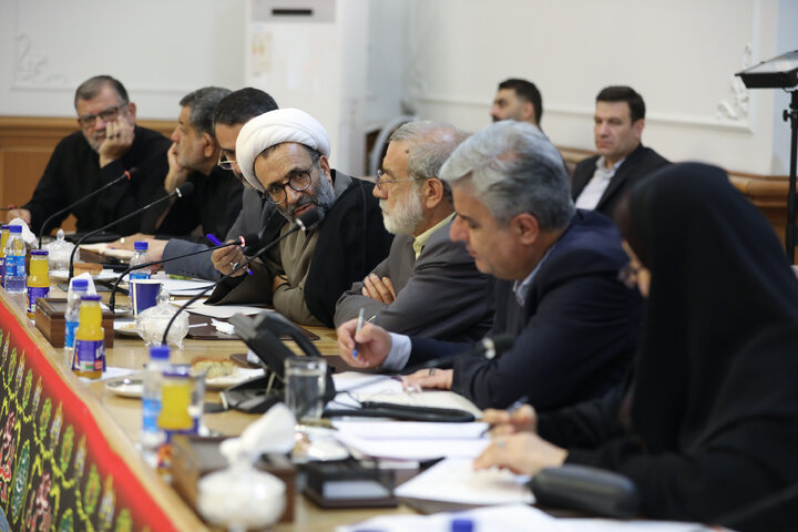 نشست مشترک مجمع نمایندگان تهران با وزیر راه و شهرسازی