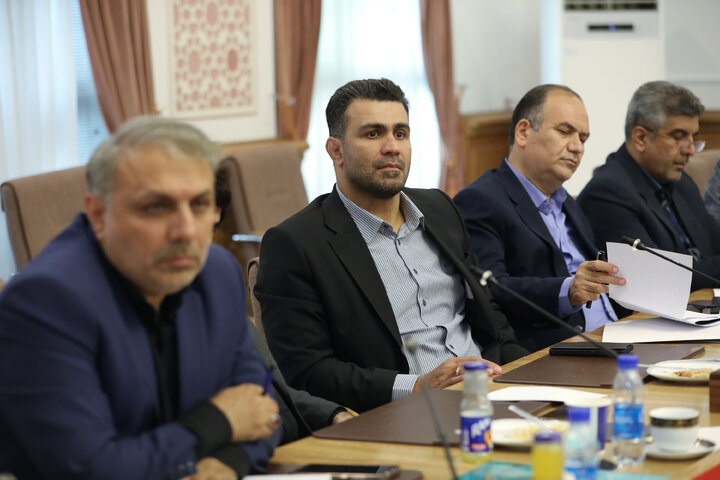 نشست مشترک مجمع نمایندگان تهران با وزیر راه و شهرسازی