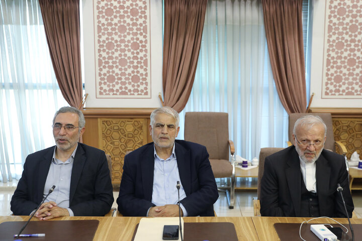 نشست مشترک مجمع نمایندگان تهران با وزیر راه و شهرسازی