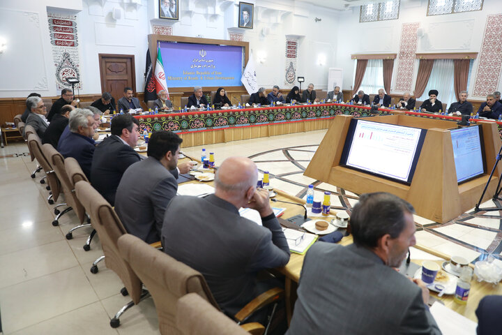 نشست مشترک مجمع نمایندگان تهران با وزیر راه و شهرسازی