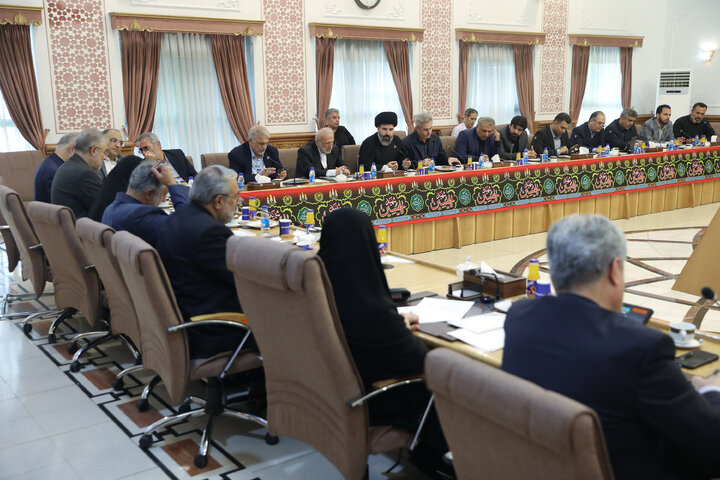نشست مشترک مجمع نمایندگان تهران با وزیر راه و شهرسازی