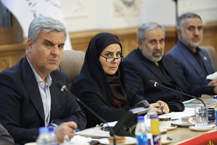 نشست مشترک مجمع نمایندگان تهران با وزیر راه و شهرسازی