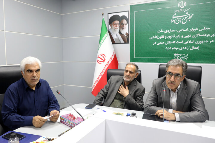 کمیسیون صنایع با معاونین وزارت صمت