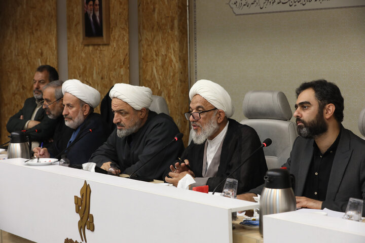 نشست اعضای کمیسیون فرهنگی مجلس شورای اسلامی با رسانه ها