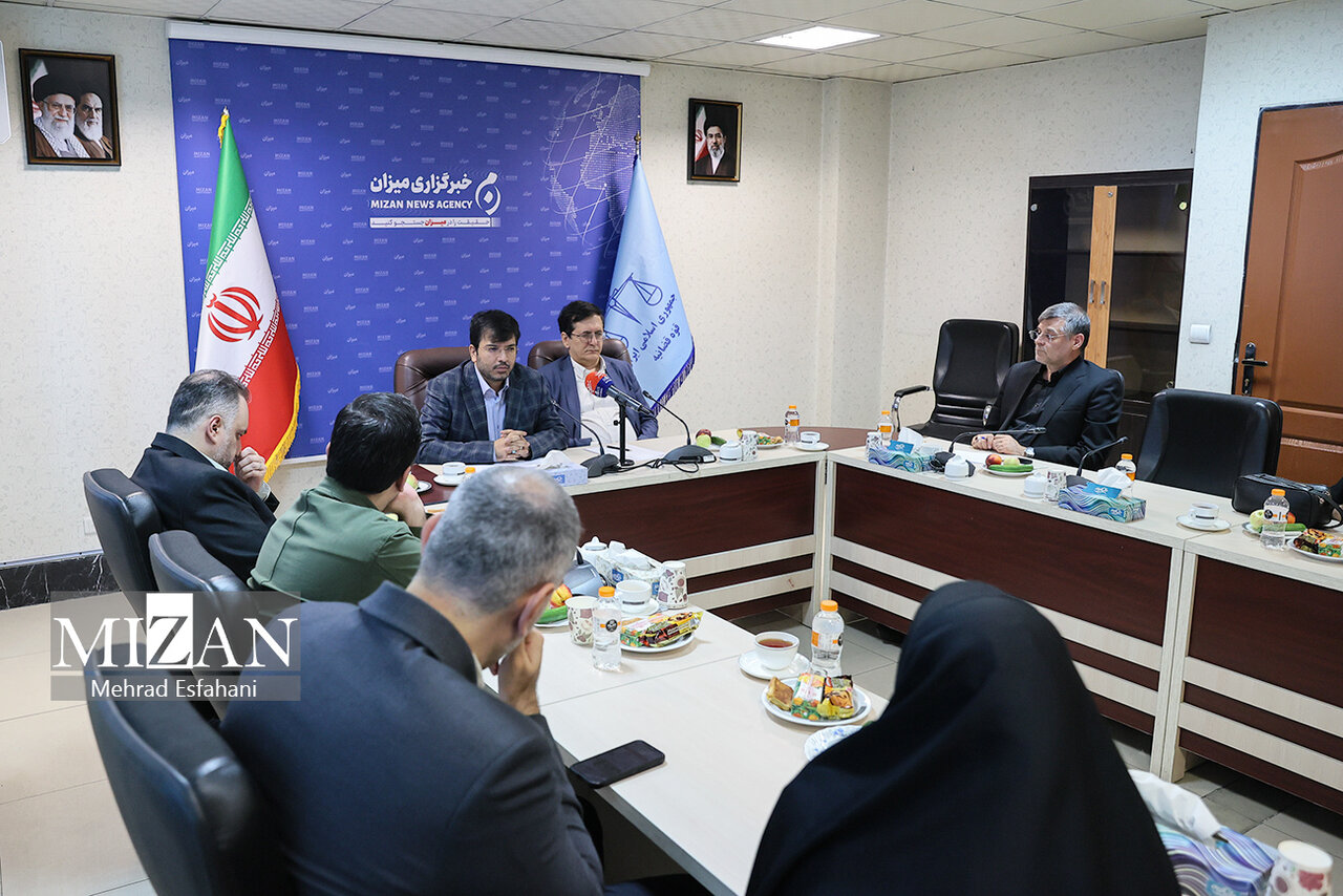 حضور نمایندگان مجلس در رسانههای خبری به منظور پاسداشت روز خبرنگار