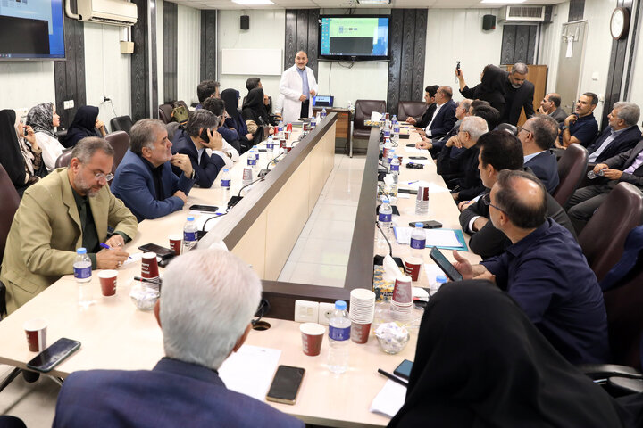 بازدید کمیسیون بهداشت و درمان اموزش پژشکی از پژوهشگاه سرطان جهاد دانشگاهی
