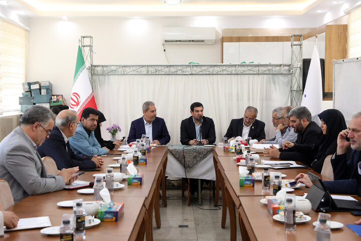 نشست کمیسیون آموزش و تحقیقات مجلس شورای اسلامی با حضور وزیر آموزش و پرورش
