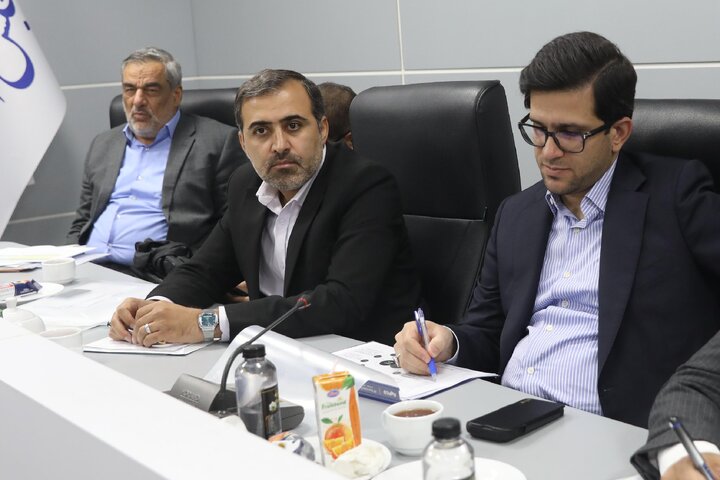نشست کمیسیون انرژی مجلس با حضور وزیر نفت