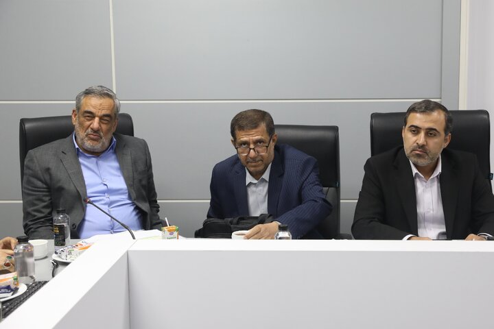 نشست کمیسیون انرژی مجلس با حضور وزیر نفت