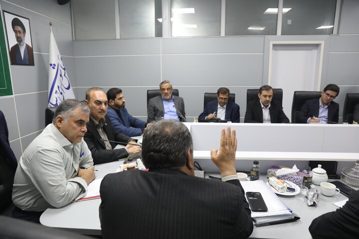 نشست کمیسیون انرژی مجلس با حضور وزیر نفت