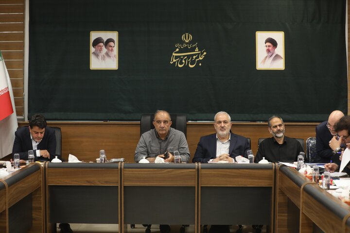 نشست کمیسیون کشاورزی مجلس با حضور وزیر نیرو