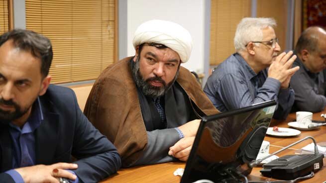 نشست اعضای کمیسیون اصل ۹۰ و فراکسیون زیارت با موضوع پارکینگ حرم رضوی