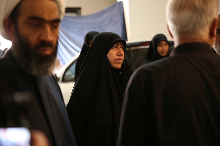 بازدید جمعی از نمایندگان مجلس از منزل رهبر شهید انقلاب در مشهد