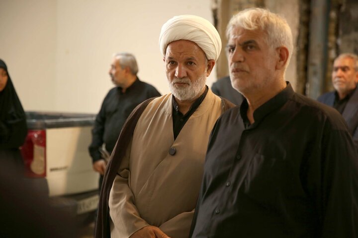 بازدید جمعی از نمایندگان مجلس از منزل رهبر شهید انقلاب در مشهد