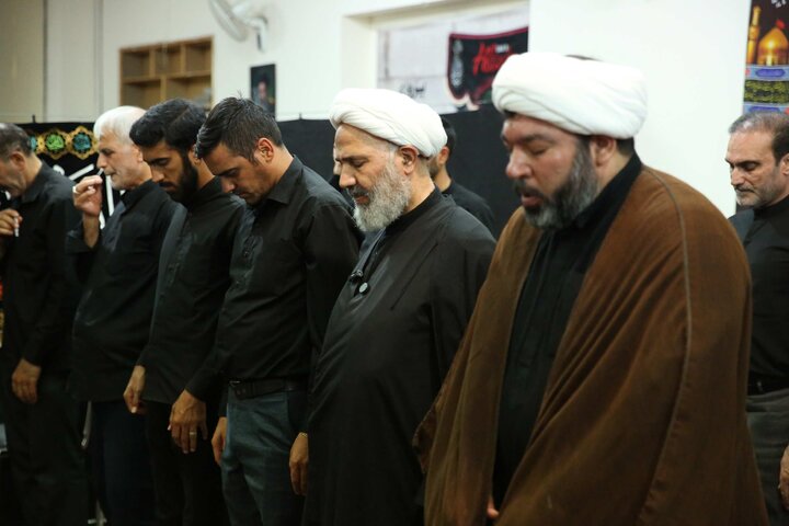 بازدید جمعی از نمایندگان مجلس از منزل رهبر شهید انقلاب در مشهد