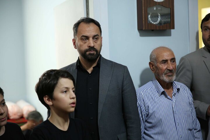بازدید جمعی از نمایندگان مجلس از منزل رهبر شهید انقلاب در مشهد