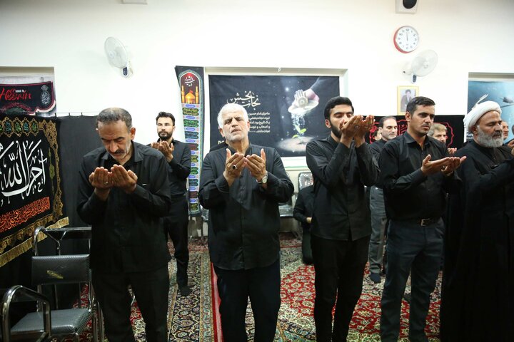 بازدید جمعی از نمایندگان مجلس از منزل رهبر شهید انقلاب در مشهد