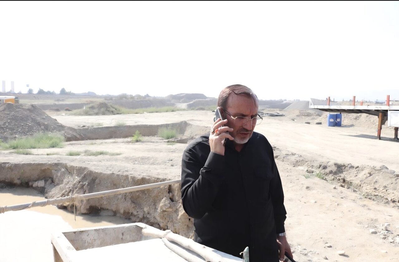 بازدید میدانی حدادی از حفاری چاه‌ها در حاشیه رودخانه کردان