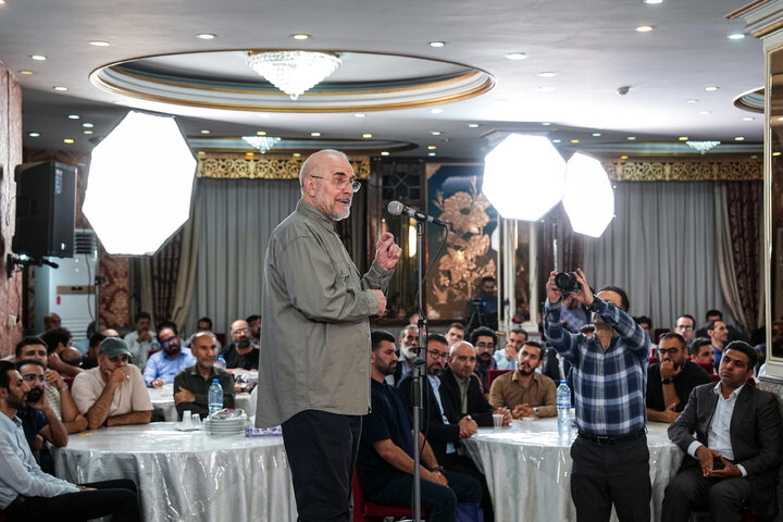 مراسم بزرگداشت روز خبرنگار با حضور دکتر قالیباف و اعضای هیئت رئیسه مجلس