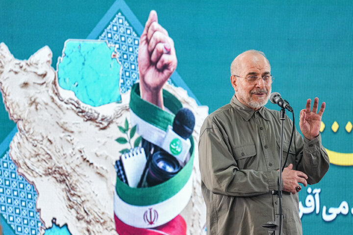 مراسم بزرگداشت روز خبرنگار با حضور دکتر قالیباف و اعضای هیئت رئیسه مجلس