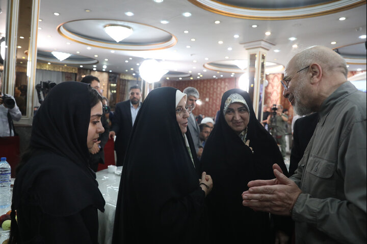 مراسم تکریم خبرنگاران پارلمانی