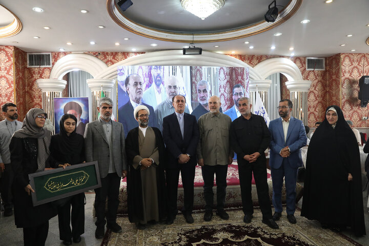 مراسم تکریم خبرنگاران پارلمانی