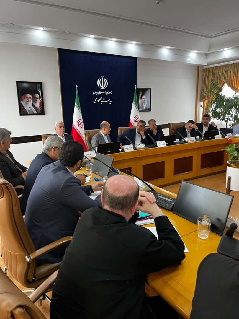 بررسی مسائل اساسی گیلان در نشست مجمع نمایندگان با معاون اجرایی رئیسجمهور