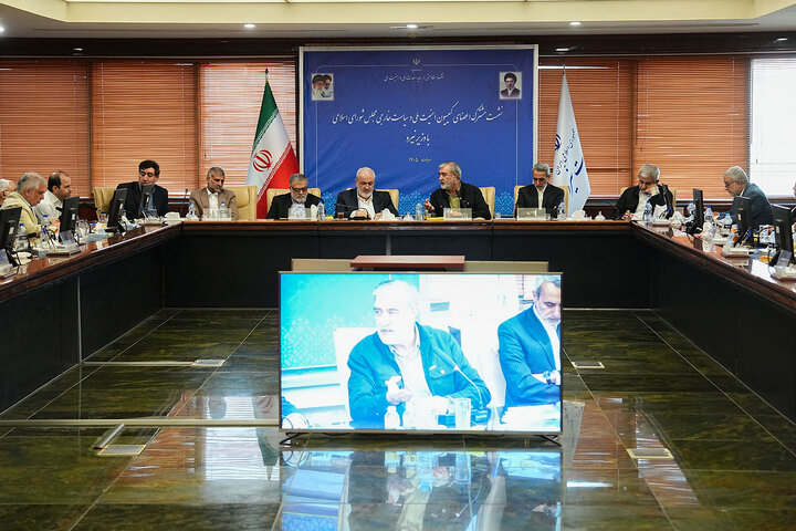 نشست مشترک کمیسیون امنیت ملی مجلس با وزیر نیرو