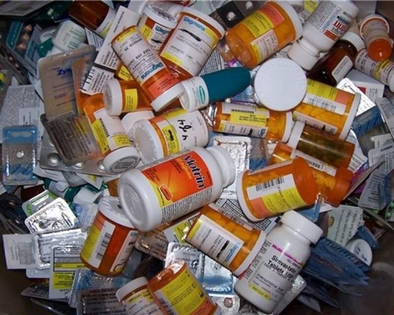 سلب حق درمان در بازار سیاه؛ وقتی بیماران سرطانی و دیالیزی اسیر قیمتهای نامتعارف دلالان میشوند/ سرمنشأ مافیای دارو در زنجیره توزیع قابل شناسایی است