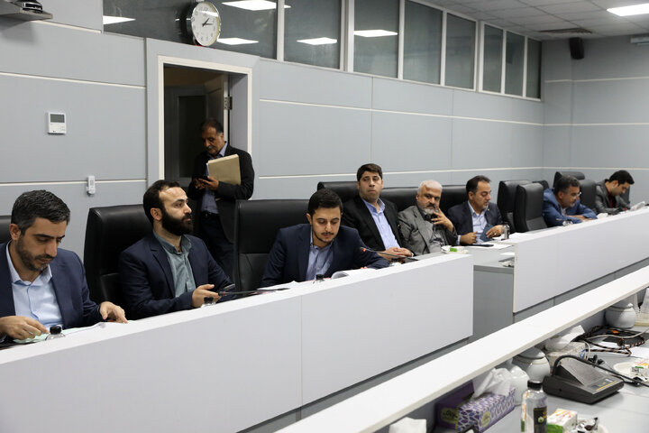 نشست کمیسیون اصل نود با استاندار کرمان