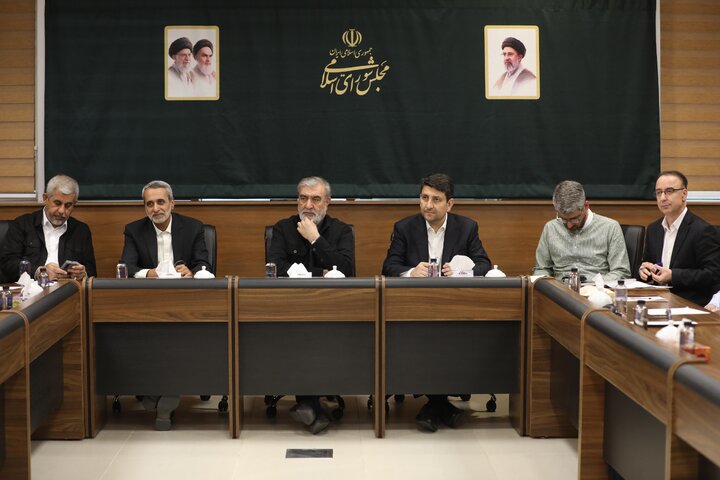 نشست کمیسیون امنیت ملی و سیاست خارجی مجلس با حضور وزیر ارتباطات و فناوری اطلاعات