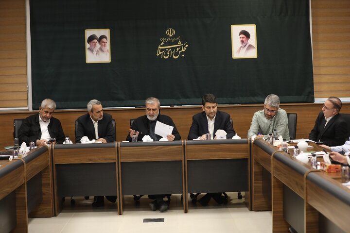 نشست کمیسیون امنیت ملی و سیاست خارجی مجلس با حضور وزیر ارتباطات و فناوری اطلاعات