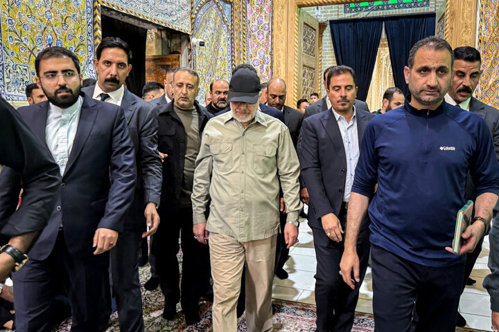زیارت حرم امام موسی کاظم(ع) و امام جواد(ع) در کاظمین توسط دکتر قالیباف
