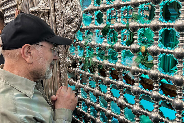 زیارت حرم امام موسی کاظم(ع) و امام جواد(ع) در کاظمین توسط دکتر قالیباف