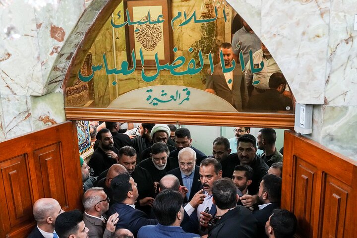 زیارت حرم حضرت ابالفضل العباس علیه‌السلام توسط دکتر قالیباف - کربلای معلی
