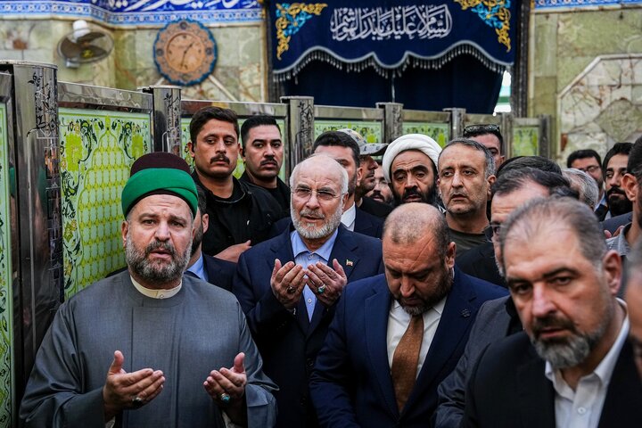 زیارت حرم حضرت ابالفضل العباس علیه‌السلام توسط دکتر قالیباف - کربلای معلی